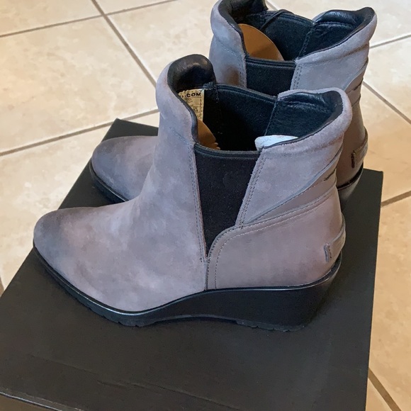 New Sorel Chelsea Wedges - Picture 3 of 7